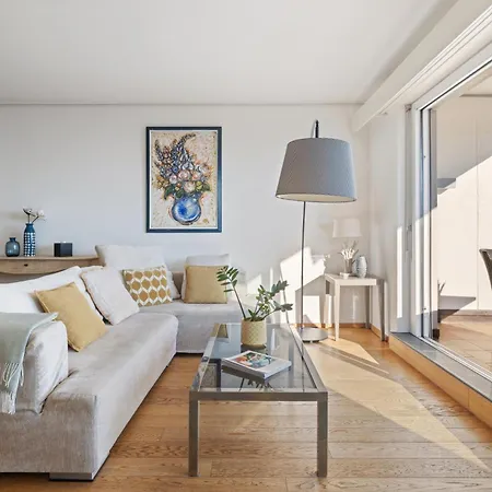 View Including Parking Appartement *